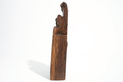 A bystander, retable fragment, oak, Antwerp, 16th C.