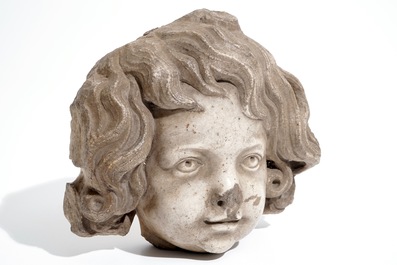 A Flemish carved marble cherub head, 16/17th C.