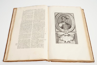 Verheerlykt Vlaandre, Flandria Illustrata, trois t&ocirc;mes en deux volumes, Anthoni Sanderus, 1735