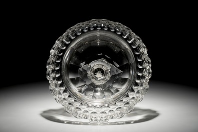 A Val Saint-Lambert crystal bowl on foot, 19th C.