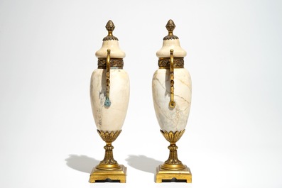 Two silver pheasants, a table bell and a pair of marble urns and covers, 19/20th C.