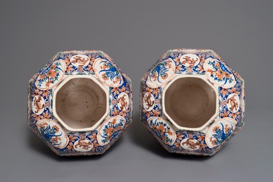 A pair of large Delft style cashmire palette covered vases, France, 19th C.