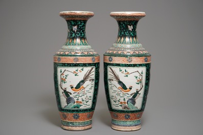 A pair of Chinese verte-noire vases with birds, 19th C.