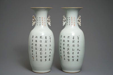Une paire de grands vases en porcelaine de Chine &agrave; d&eacute;cor de lions bouddhistes en rouge de fer, 19/20&egrave;me