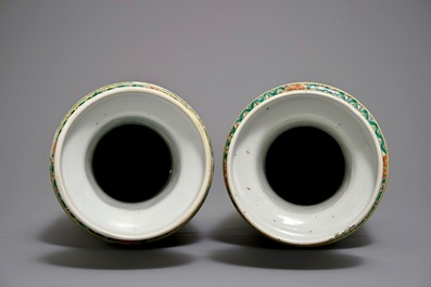A pair of Chinese famille verte rouleau vases, 19th C.