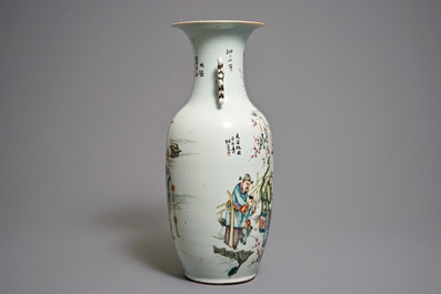 A Chinese qianjiang cai two-sided design vase, 19/20th C.