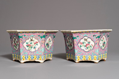 A pair of Chinese famille rose Peranakan style jardini&egrave;res, 19th C.