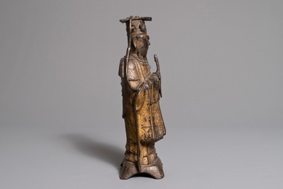 Een Chinese verguld bronzen figuur van Wenchang Wang, Ming