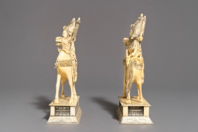 19世纪  牙雕摆件骑士骑良驹