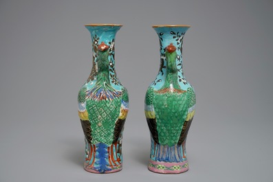 A pair of Chinese Dayazhai-style vases with dragons and phoenixes, 19/20th C.