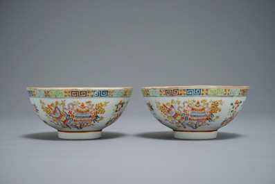 A pair of Chinese famille rose bowls with taoist symbols, Guangxu mark, 19/20th C.