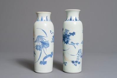 A pair of Chinese blue and white sleeve vases with floral design, Hatcher cargo, Transitional period