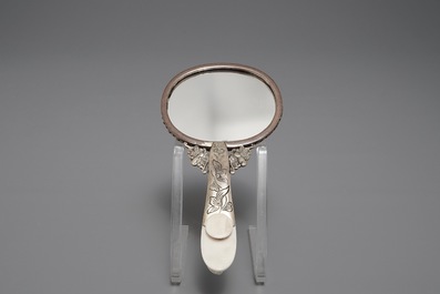 十九世纪    镀金铜镜带牙雕手柄