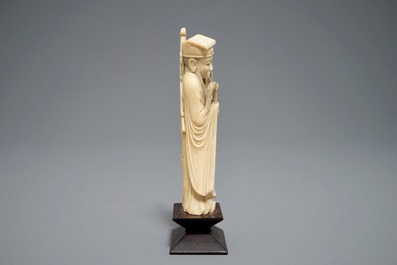 Two Chinese carved ivory figures of Shou Lao and Lu Dongbin, 19th C.