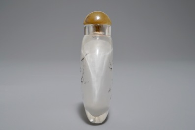 A tall Chinese inside-painted glass snuff bottle, 20th C.
