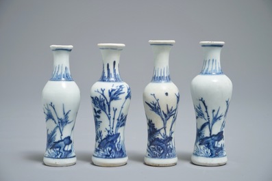Vier Chinese blauwwitte vazen met floraal decor, Hatcher cargo, Transitie periode