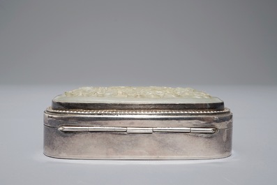 A Chinese jade-topped silver box, signed Yuchang Sterling, 1st half 20th C