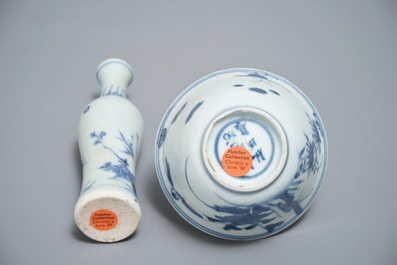 Two Chinese blue and white vases and six tea bowls, Hatcher cargo, Transitional period