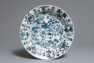Vier Chinese blauwwitte Swatow borden, Ming