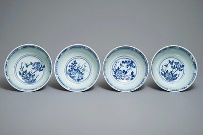 十九世纪  花鸟虫青花瓷碗    四件
