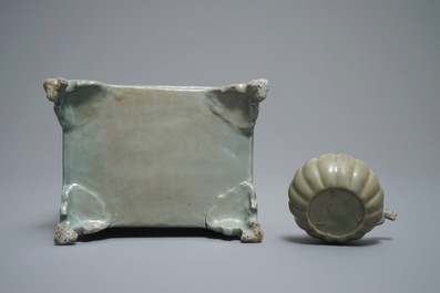 Une jardini&egrave;re en porcelaine de Chine c&eacute;ladon et une tasse au dragon, Cor&eacute;e, 19&egrave;me