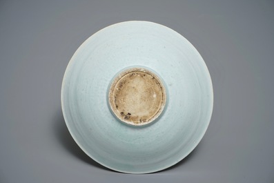 宋和明 青白窑花卉纹瓷碗