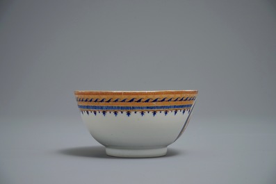 A Chinese export porcelain teapot with matching cup and saucer, Jiaqing