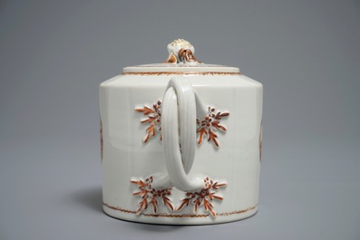 A Chinese export porcelain teapot with matching cup and saucer, Jiaqing