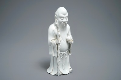 Een Chinese blanc de Chine figuur van Shou Lao, 19/20e eeuw