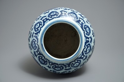 A Chinese blue and white lotus scroll jar, 19th C.