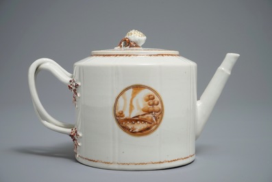 A Chinese export porcelain teapot with matching cup and saucer, Jiaqing