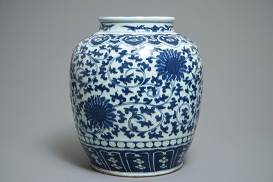 A Chinese blue and white lotus scroll jar, 19th C.
