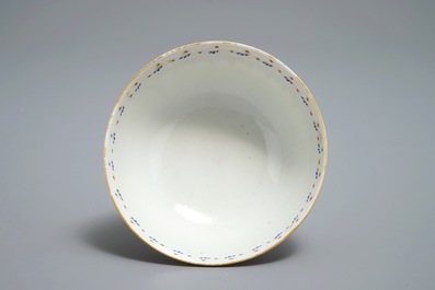 A Chinese export porcelain teapot with matching cup and saucer, Jiaqing