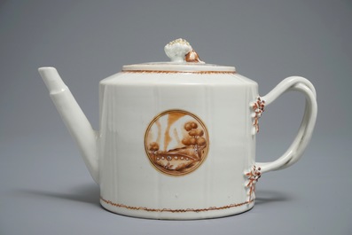 A Chinese export porcelain teapot with matching cup and saucer, Jiaqing