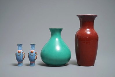 Four Chinese famille rose and monochrome vases, 19/20th C.
