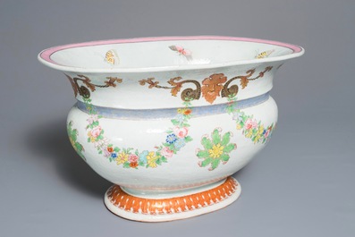 A rare Chinese famille rose 'Pronk'-style wine cooler, Qianlong, ca. 1740