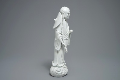 A Chinese Dehua blanc de Chine figure of Damo, Boji yuren merk, 19th C.