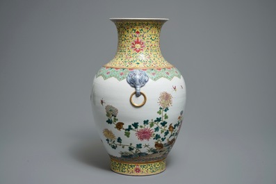19-20世纪 粉彩鹌鹑赏瓶