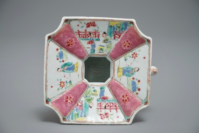 Un crachoir en porcelaine de Chine famille rose, Yongzheng/Qianlong