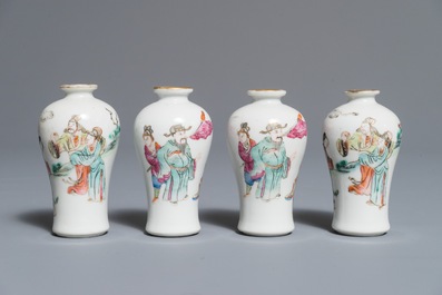 Deux paires de vases miniatures de forme meiping en porcelaine de Chine famille rose, 19&egrave;me