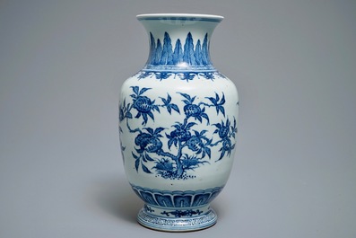 A Chinese blue and white 'sanduo' vase, 19/20th C.