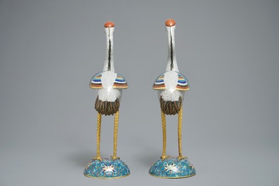 A pair of large Chinese cloisonn&eacute; and gilt bronze cranes, 18/19th C.