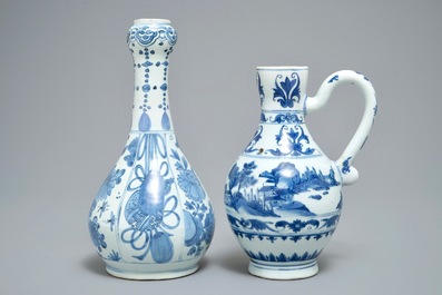 Een Chinese blauwwitte kan met landschapsdecor en een fles met symbooldecor, Transitie periode en Wanli