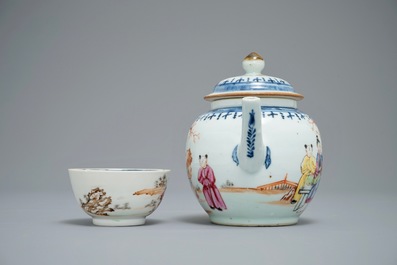 Une th&eacute;i&egrave;re avec une tasse et soucoupe en porcelaine de Chine famille rose &agrave; d&eacute;cor mandarin, Qianlong
