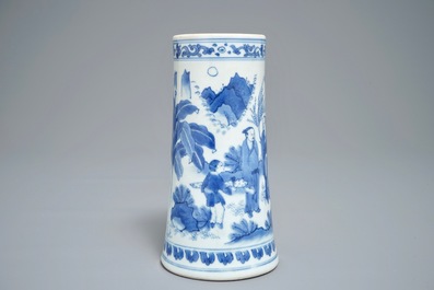 A Chinese blue and white tankard, Transitional period