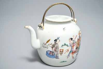 A Chinese famille rose teapot, Qianlong mark, 19th C.