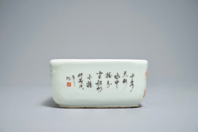 A rectangular Chinese qianjiang cai jardini&egrave;re, 19/20th C.