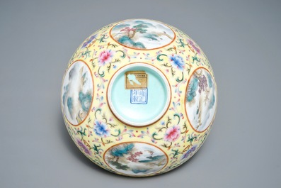 20世纪 雍正 黄底瓷碗