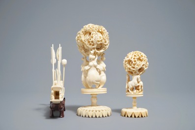 A Chinese carved ivory model of a junk and two Canton puzzle balls, 19/20th C.