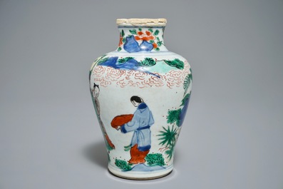 A Chinese wucai vase with mythological design, Transitional period